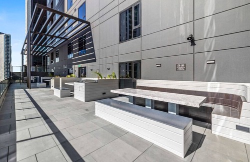 Abbotsford Apartment | Urban Elegance Stature Southbank