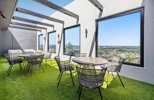 Abbotsford Apartment | Urban Elegance Stature Southbank