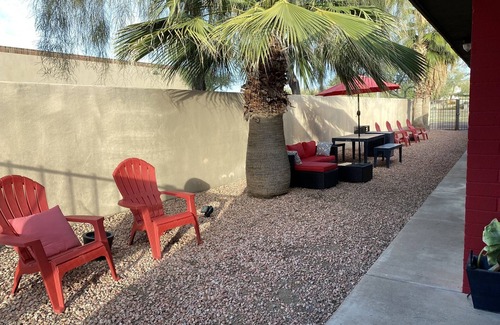 Sunnyslope Apartment | Urban escape,Next to shopping center and restaurants!