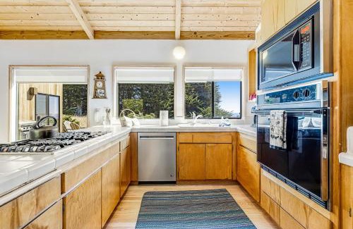 Sea Ranch House | Urban Escape