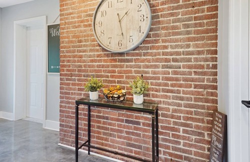 Minneapolis House | * Urban Excellence 1- Retreat, Release, Reprieve *