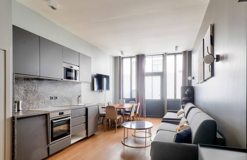 Quartier Saint-Ambroise Apartment | Urban Flat 136 - Luxury 4BDR Duplex in Center of Paris