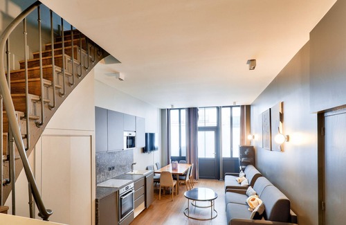 Quartier Saint-Ambroise Apartment | Urban Flat 136 - Luxury 4BDR Duplex in Center of Paris