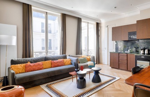 Faubourg-du-Roule Apartment | Urban Flat 141 - Beautiful Flat Triangle d'Or Champs-Elysees