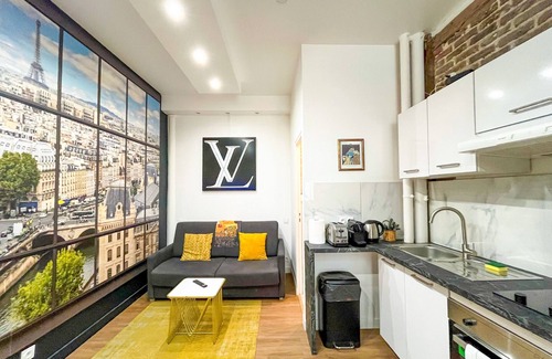 Quartier du Mail Apartment | Urban Flat 154 - Pretty 2 BDR in center of Paris