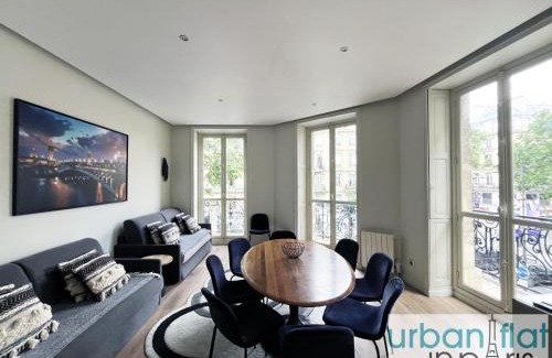 Strasbourg -Saint-Denis Apartment | Urban Flat 60 - Sublime Parisian Flat in Paris