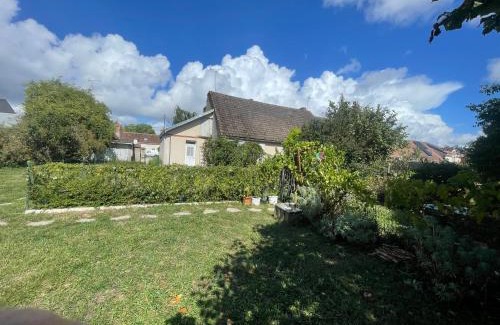 Barriere Saint Marc Apartment | Urban Garden Orléans