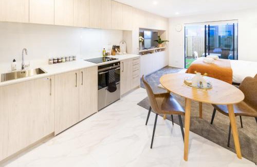 Christchurch City Centre Apartment | Urban Gem in the CBD Studio