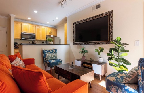 Downtown Los Angeles Apartment | Urban Haven at Orsini