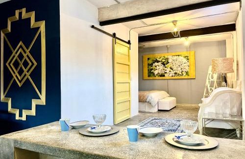 Cancun Apartment | Urban Jungle Collection