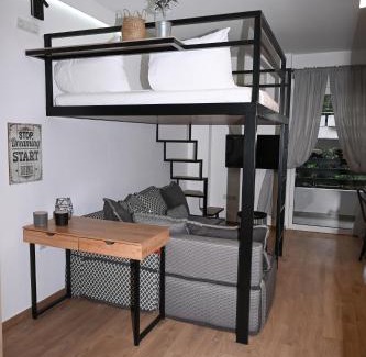 Kypseli Apartment | Urban Loft by Neuvel