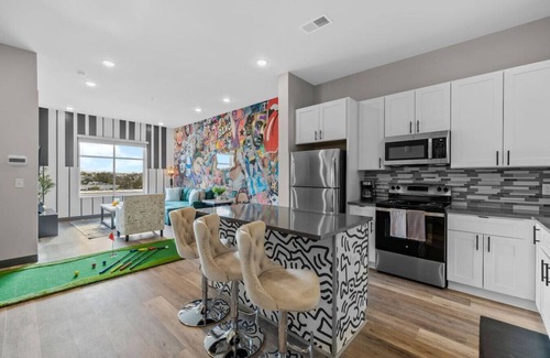 South Nashville Apartment | Urban Oasis 1BR - Quick Access to Downtown Nash!