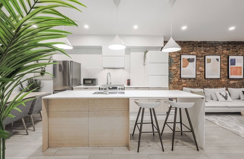Hochelaga Apartment | URBAN OASIS 4 BEDROOMS UNIT IN QUIET NEIGHBORHOOD