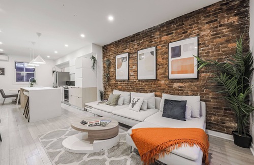 Hochelaga Apartment | URBAN OASIS 4 BEDROOMS UNIT IN QUIET NEIGHBORHOOD
