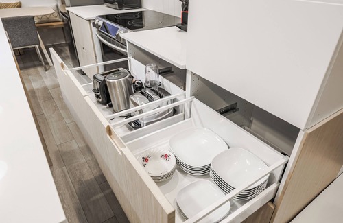 Hochelaga Apartment | URBAN OASIS 4 BEDROOMS UNIT IN QUIET NEIGHBORHOOD