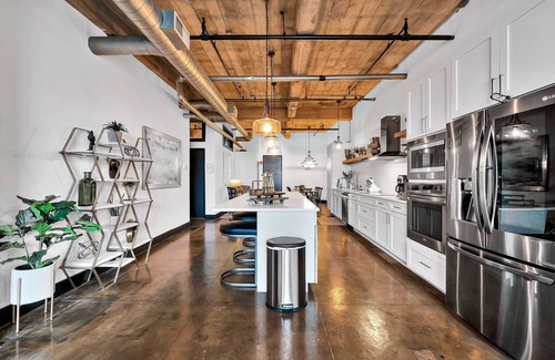Brazos Condo | Urban Oasis In Downtown Waco; short walk to Silos