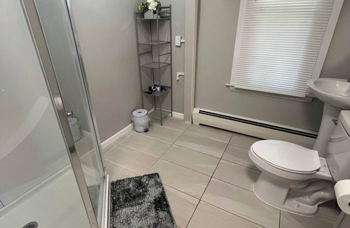 East Hartford Apartment | Urban Oasis