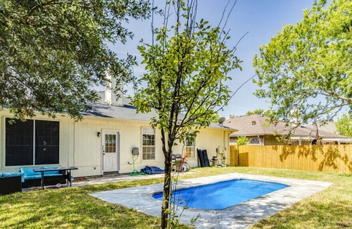 Pflugerville House | Urban Oasis w/prime location, 5BR 2BA,PRIVATE POOL