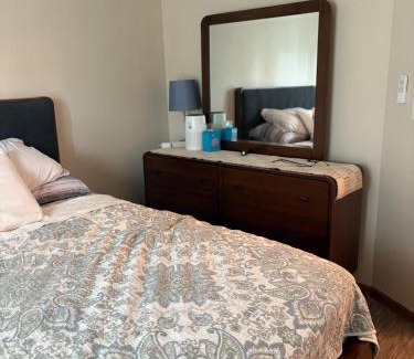 Waldron House | Urban Oasis with Heated Spa Pool, Bar, Garden, Firepit, Outdoor Movie Theater, Outdoor Games