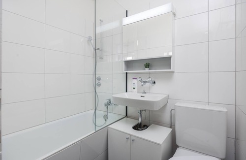 Sihlfeld Apartment | Urban Oasis with Queen Bed and City View (BE-49)