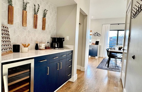 North Chattanooga House | Urban Overlook - Northshore Luxury + Prime Location