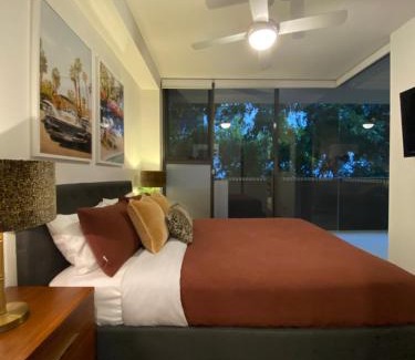 Cannon Hill House | Urban Retreat