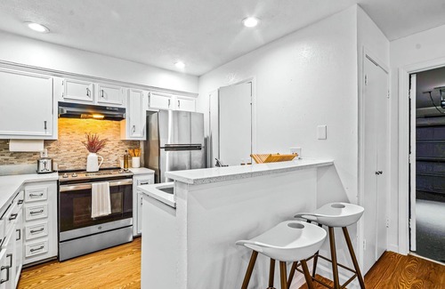 Dallas House | Urban Retreat: Near Downtownn