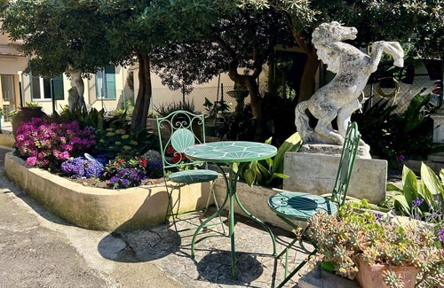Pigneto Apartment | Urban Retreat Pigneto Rome - Comfortable Apartment with Courtyard in Rome