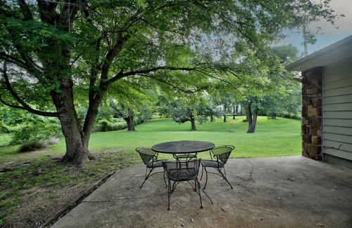 Tulsa House | Urban Wilderness Home on Full Acre close to shopping and Hwy
