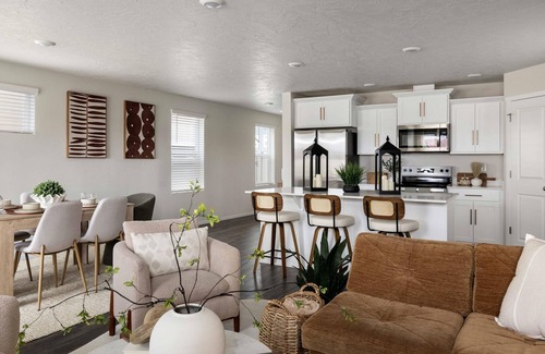 South Richland House | Urban Zen - 4 Bedroom Home - Kennewick