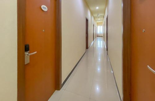 Samarinda Hotel | Urbanview Anelia Guest House Syariah Samarinda