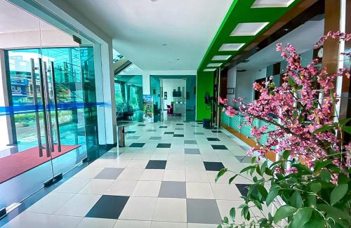 Jambi Hotel | Urbanview Hotel Cosmo Jambi