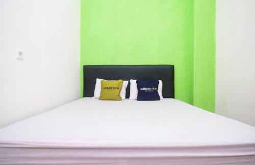Semarang Hotel | Urbanview Hotel AVA Semarang near Akademi Kepolisian Semarang by RedDoorz