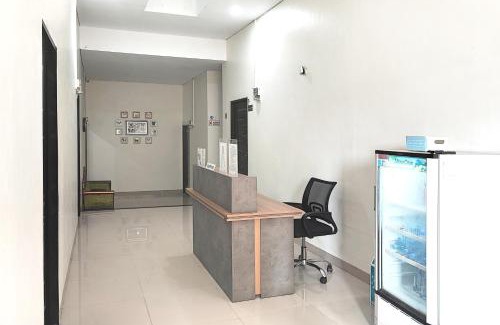 Jambi Hotel | Urbanview Hotel Syariah near Polda Jambi