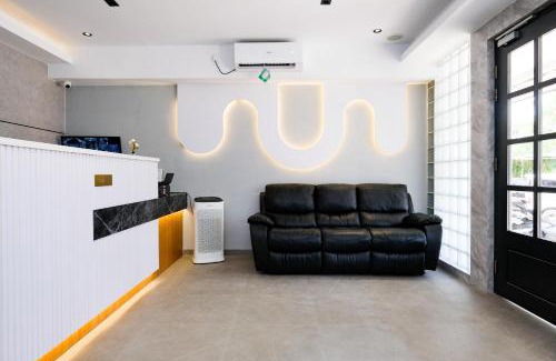Lubuk Baja Hotel | Urbanview Tiana Residence Nagoya Batam by Reddoorz