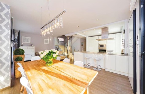 Torrevieja Villa | Urocza nowoczesna willa z basenem w Torrevieja, spokojna okolica Aqua Nuevas