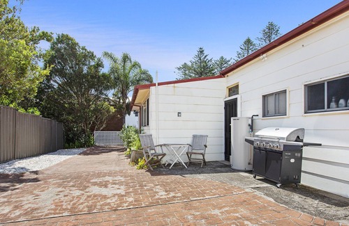 Thirroul House | “Uruga” – 50m to Thirroul Beach