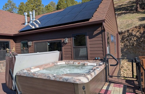 Deadwood House | 4-bedroom house next to Black Hills National Forest with Hot tub, great views!