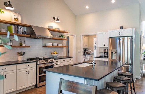 Southern Pines House | US Open! Golf Community, Sleeps 8, Minutes from Pinehurst #2.
