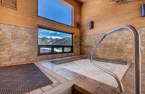 Keystone Villa | Tennis Townhome 1327 by Summit County Mountain Retreats