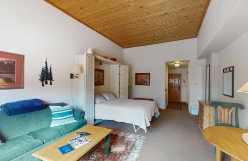Mountain House Hotel | Gateway 5059
