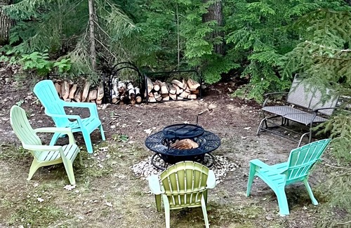 Bethel Cabin | Sunday River Lakefront Grand Cabin, Sleeps 20, Hot tub, fire pit, pets welcome
