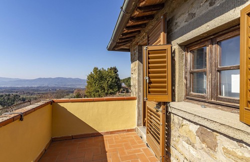 San Donato in Fronzano Apartment | Usignoli Pool Apartment Tuscany, Reggello, Italy