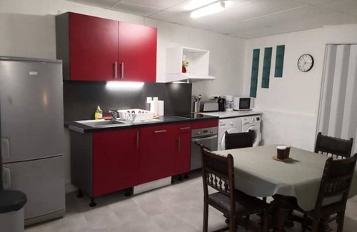 Secteur 2 Apartment | USU15 Workshop