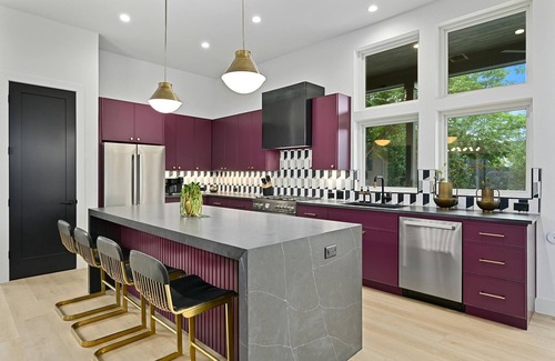 Central East Austin House | UT Football Fave - Lounge + Bar, Projector, Pool