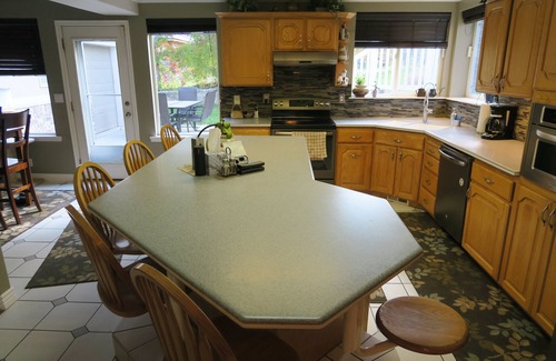Granite Ridge House | Utah Large Ski Home on access road to Alta/Snowbird- on ski bus route