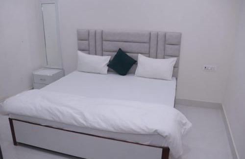 Vrindavan Hotel | Utsav Dham