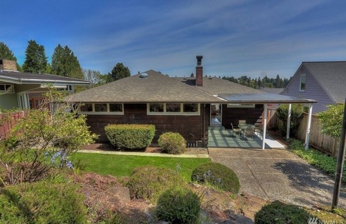 Windermere House | UW Children’s Gem