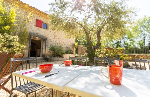 Deaux House | Uzès 20kms Mas de Caractère en Pierre Piscine Chauffée