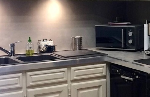 Uzes Villa | UZES A PIED : AIR-CONDITIONED VILLA - PRIVATE POOL - ENCLOSED GROUNDS